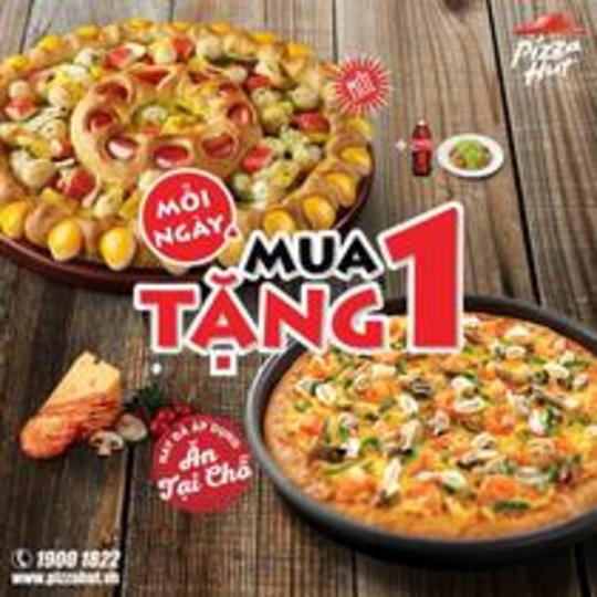 Pizza Hut mua 1 pizza cỡ vừa tặng 1 pizza cùng size