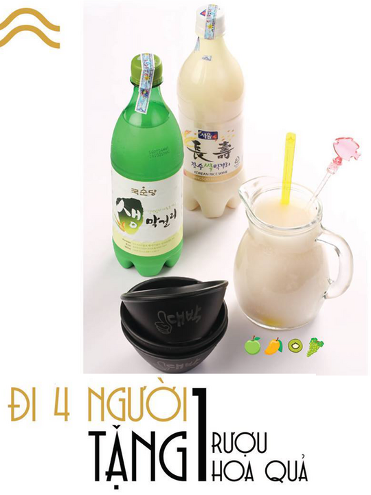 Octobar Restaurant tặng 1 chai rượu hoa quả cho nhóm 4 khách